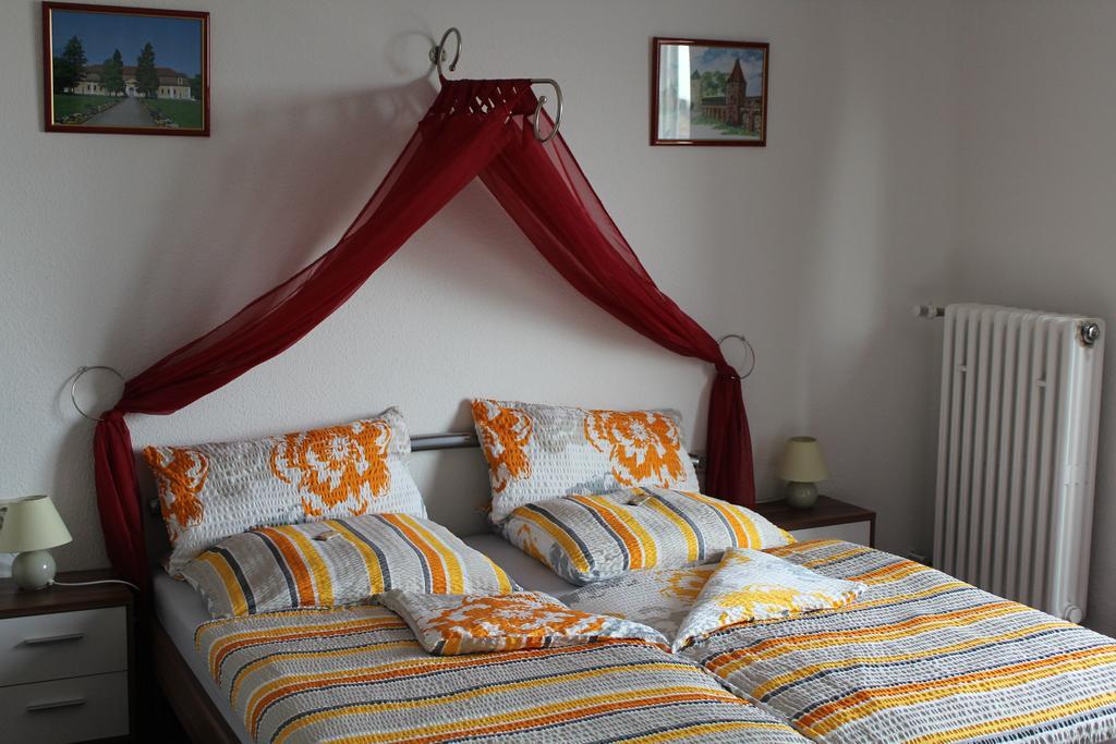 Tivoli Hotel Zerbst Bagian luar foto