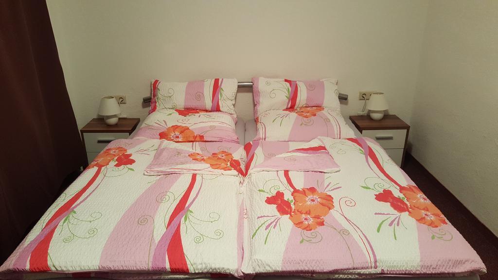 Tivoli Hotel Zerbst Bagian luar foto
